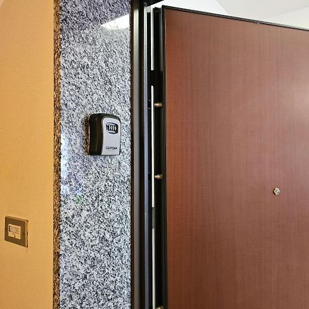 Appartamento Moderno Gallarate Exterior foto