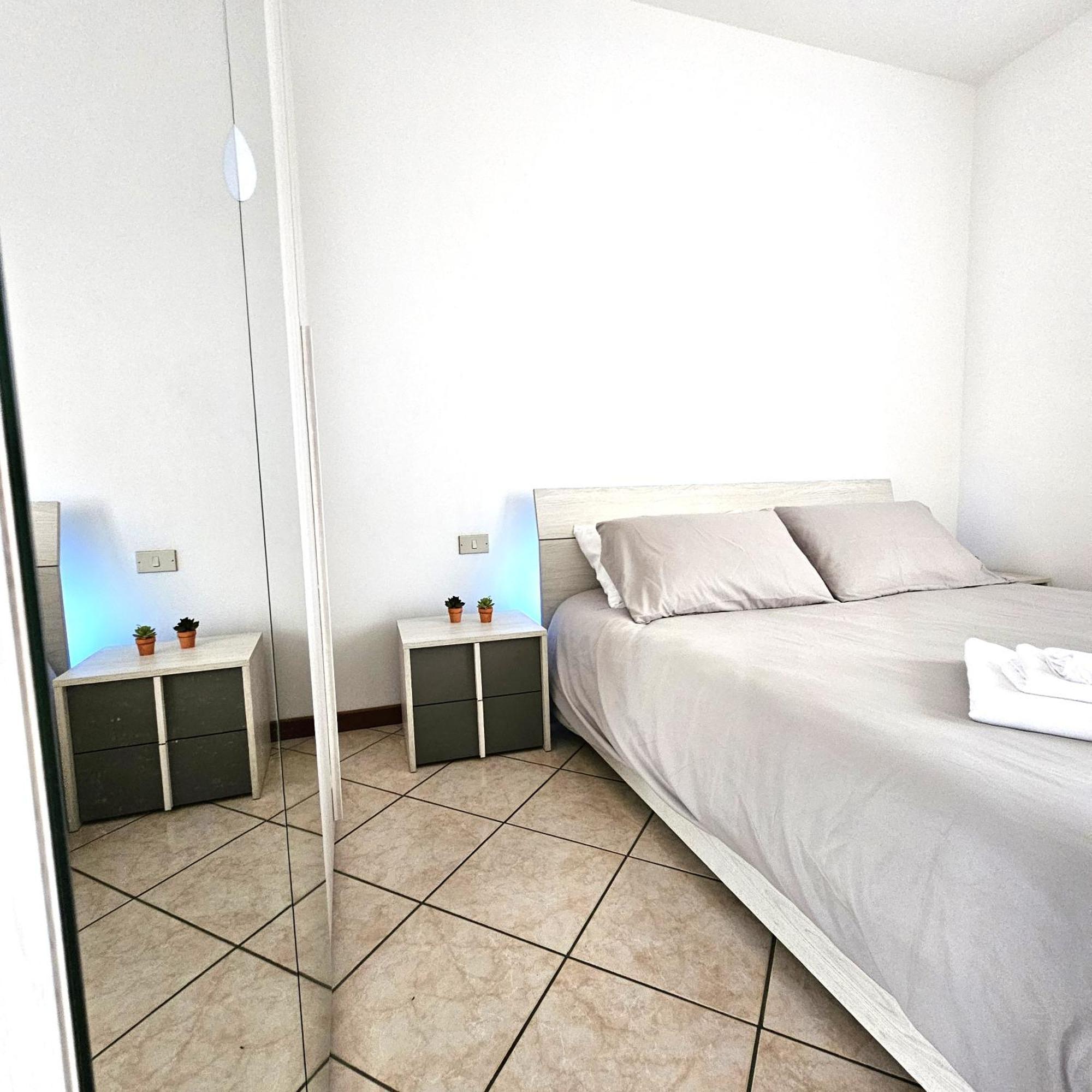 Appartamento Moderno Gallarate Exterior foto