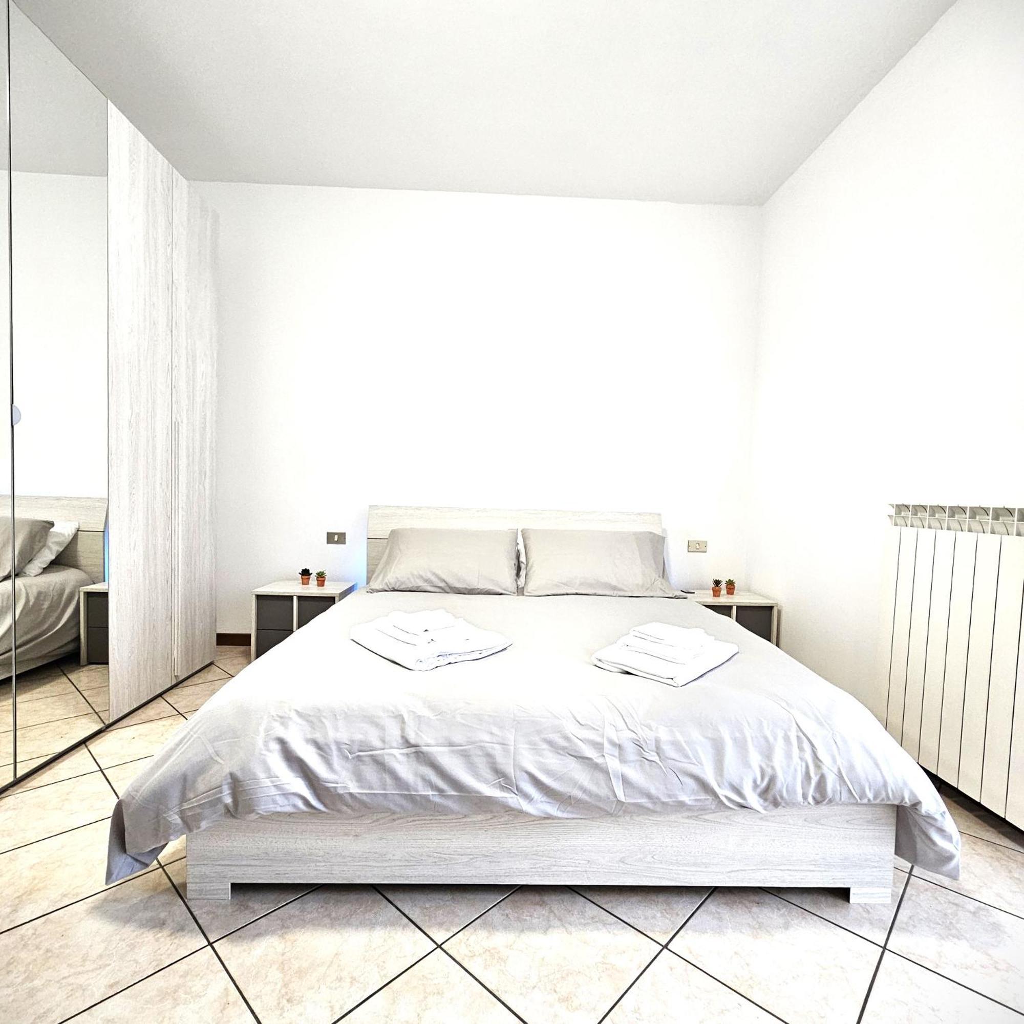 Appartamento Moderno Gallarate Exterior foto